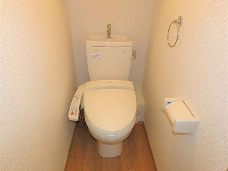 レオパレスカンテサンス トイレ