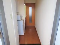 レオパレス諏訪形 玄関