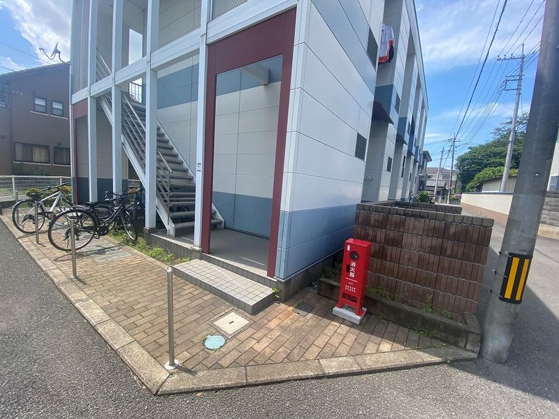レオパレスアイランドⅡ エントランス