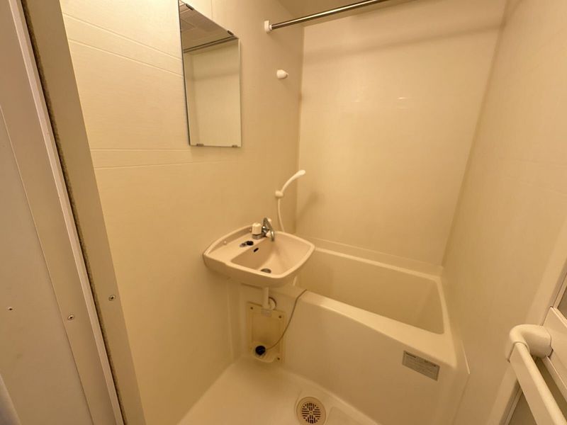 レオパレスＦｉｒｓｔ１００ 風呂