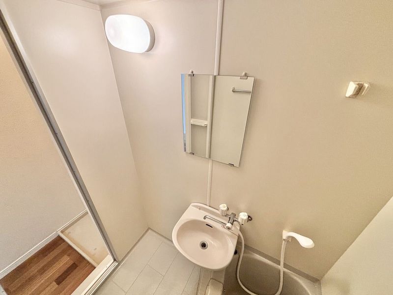 レオパレス３６２フラット 洗面台