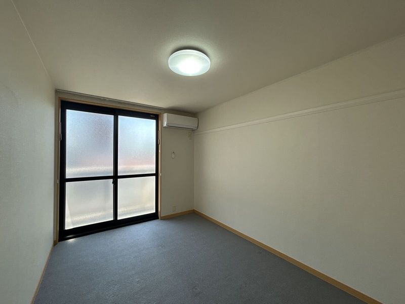 レオパレスフジニューコート 居間