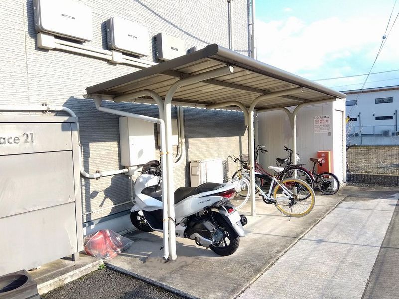 レオパレスシュトラール 共用部分