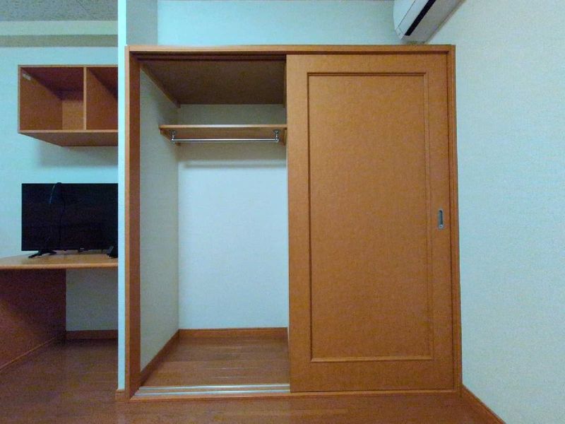 レオパレス北平野 収納