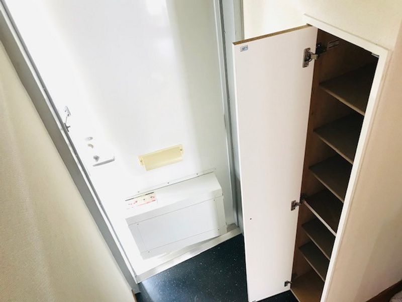レオパレスヴェルドミール住吉 玄関