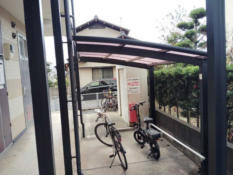 レオパレス足原 共用部分