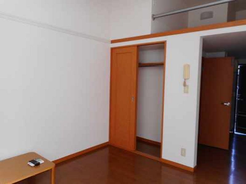 レオパレス鎌倉材木座 居間
