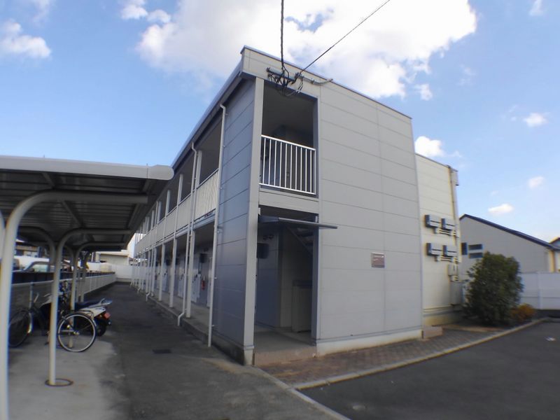 レオパレスマンダリアンコート藤井 外観