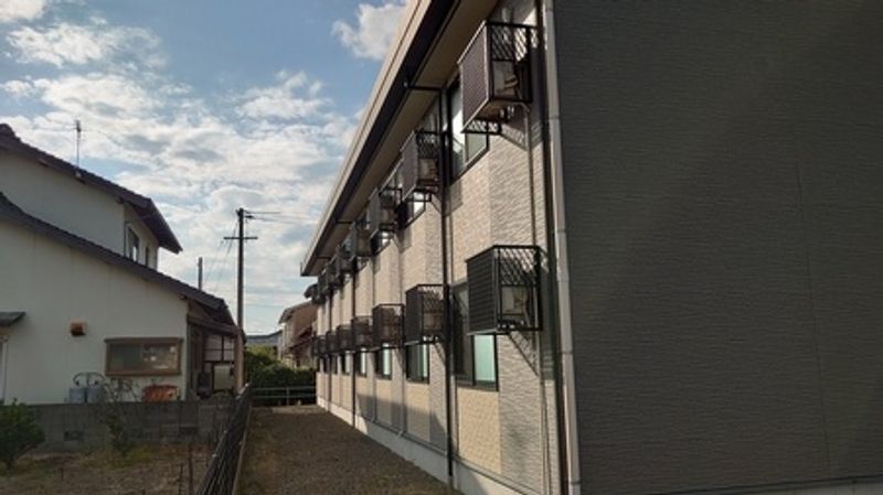 レオパレスマルシェ バルコニー