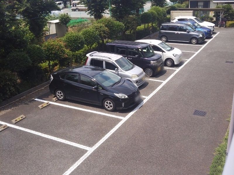 レオパレスＴＡＫＡ 駐車場