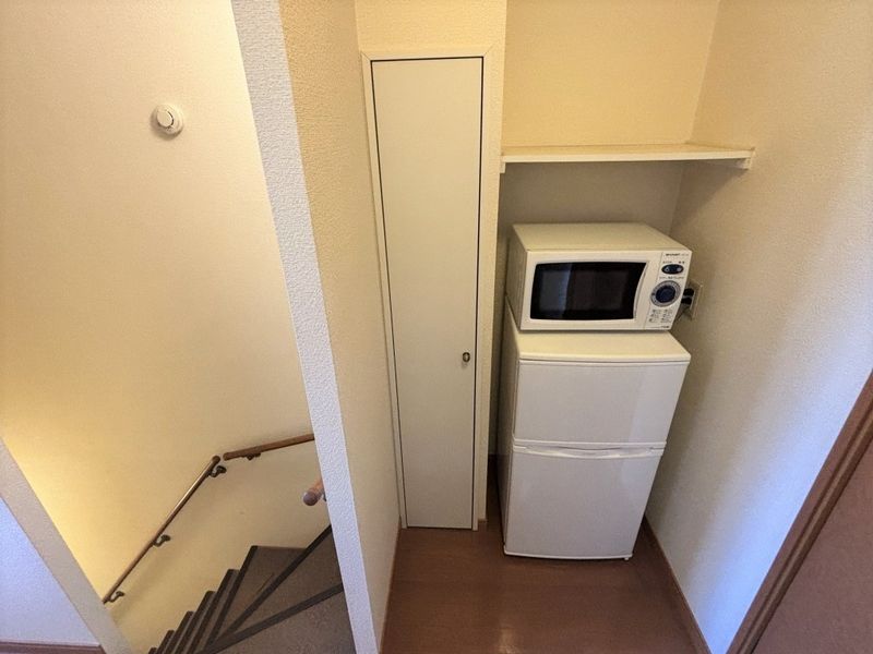 レオパレスエスペランザ 玄関