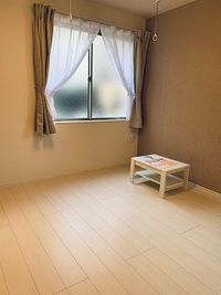 ヴィアロ高砂レジデンス 居間