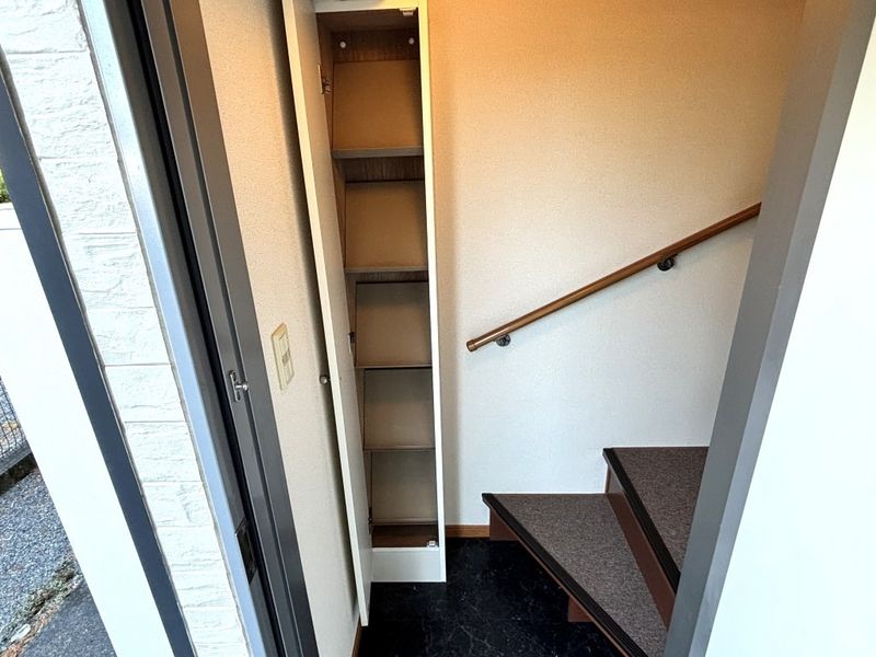 レオパレス宮脇 玄関
