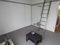 レオパレスウェスタンコート 居間