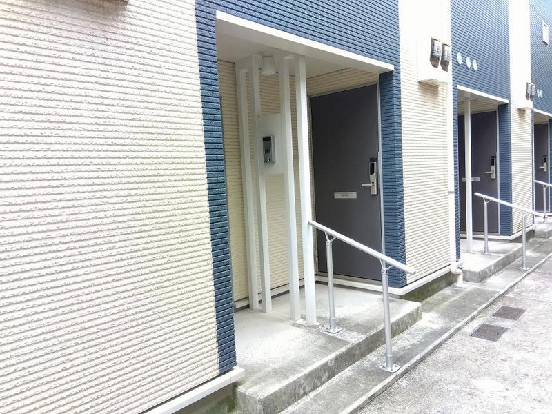 レオネクストディアベルジュⅡ エントランス