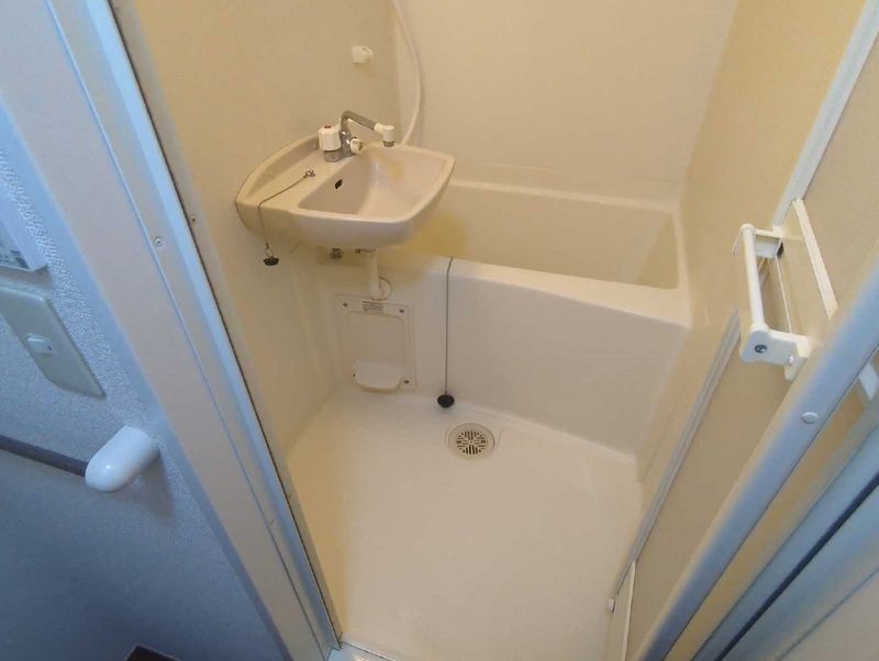 レオパレスメイフィールド 風呂