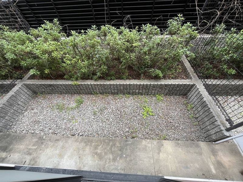 レオパレス高安 バルコニー