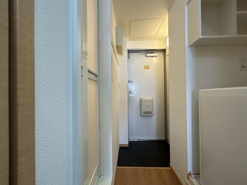 レオパレス三ヶ田 玄関