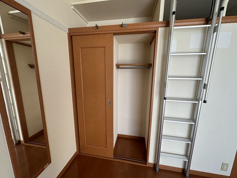 レオパレスエミライズ 収納