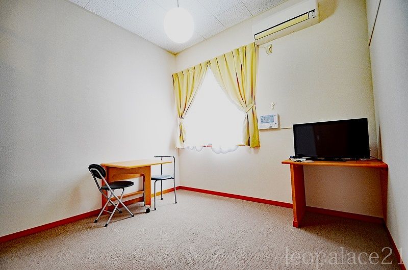 レオパレスＲｅｓｉｄｅｎｃｅⅡ 居間