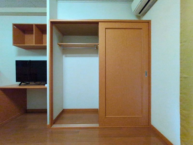 レオパレス北平野 収納