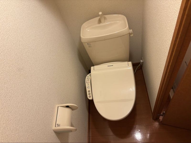 レオパレスラ　プランタン トイレ