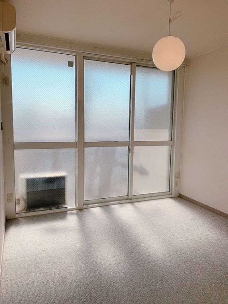 レオパレス高尾Ｉ 居間