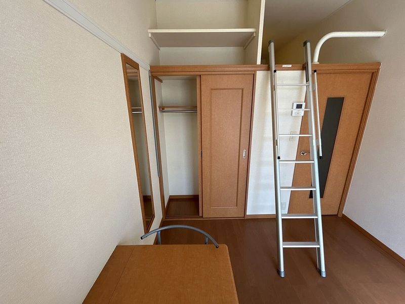 レオパレスレイヒルズ 収納