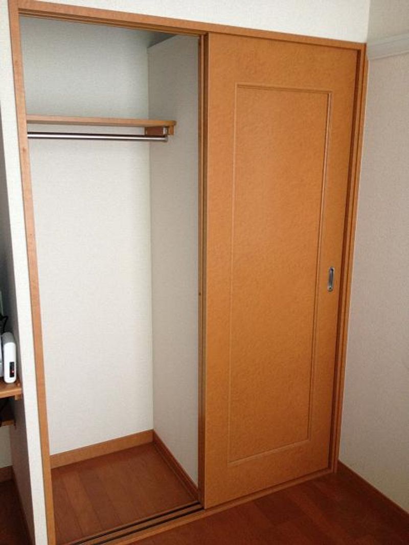 レオパレスアルテⅢ 収納