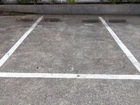 レオパレスエーゼ 駐車場