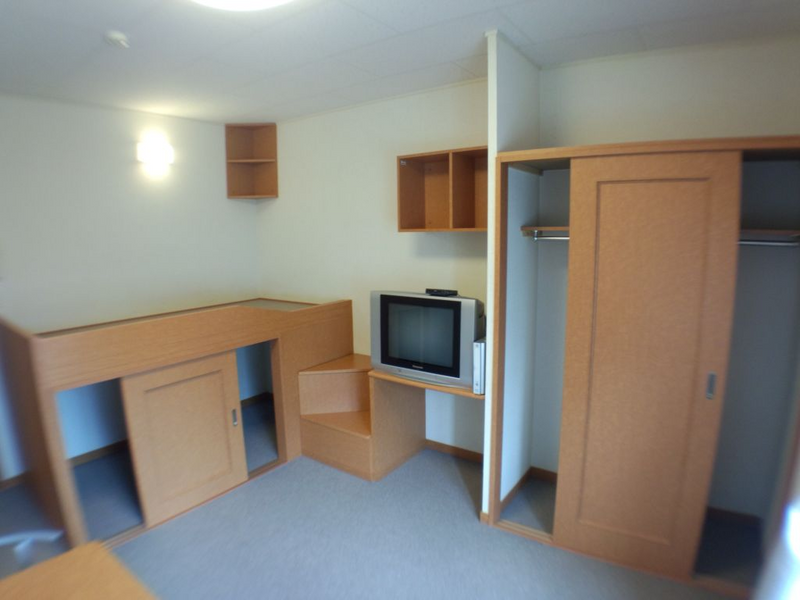 レオパレスＨＩＤＥ 居間