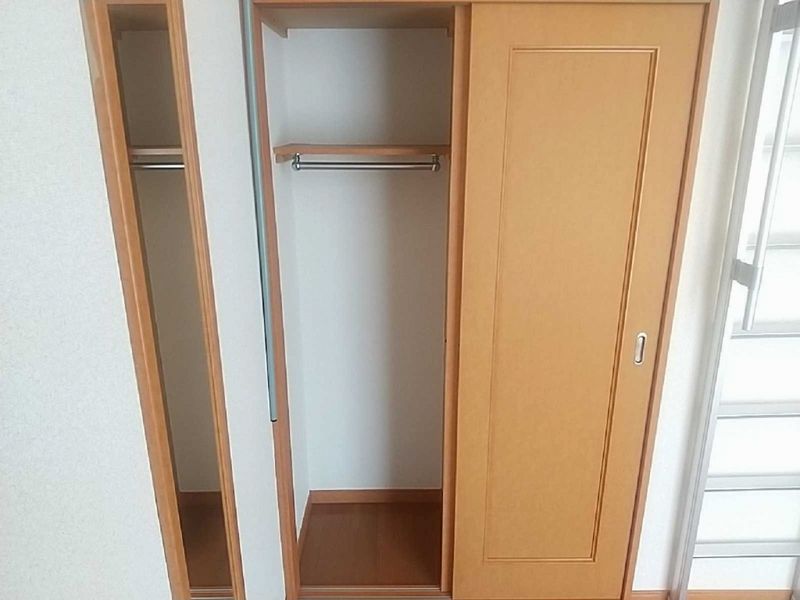 レオパレスサクラパーク 収納