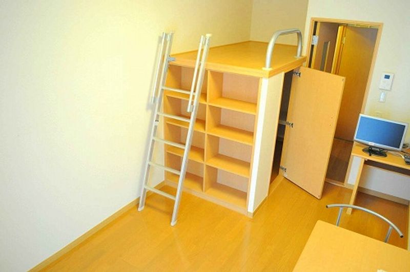 レオパレス新長田 居間