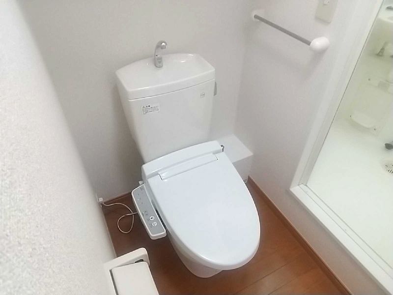 レオパレスクレール トイレ