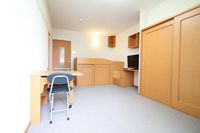 レオパレス南彦根Ⅱ番館 居間