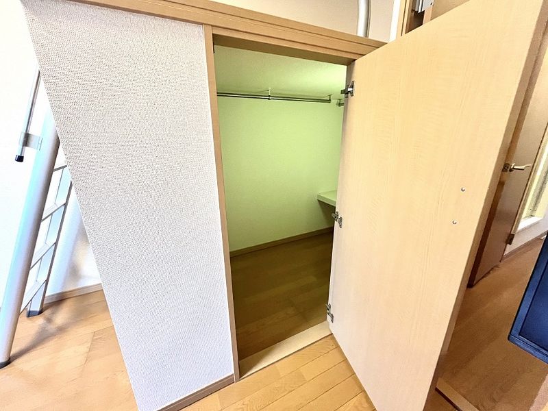 レオパレスアスペン 収納