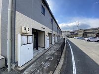レオパレスまつおか エントランス