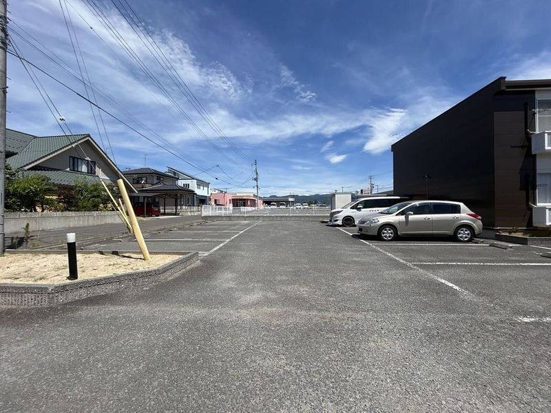 レオパレス道上Ａ 駐車場