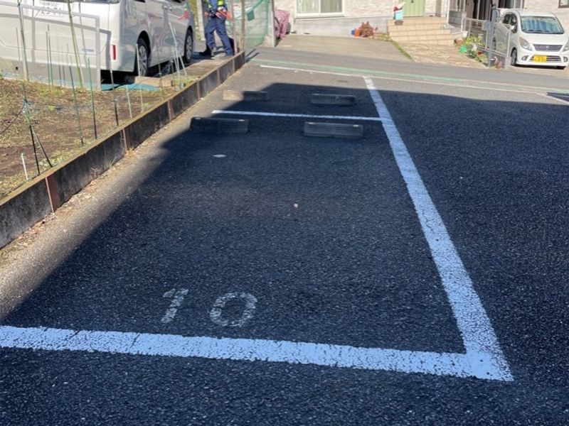 レオパレスＳＵＮＰＡＴＨ寺尾 駐車場
