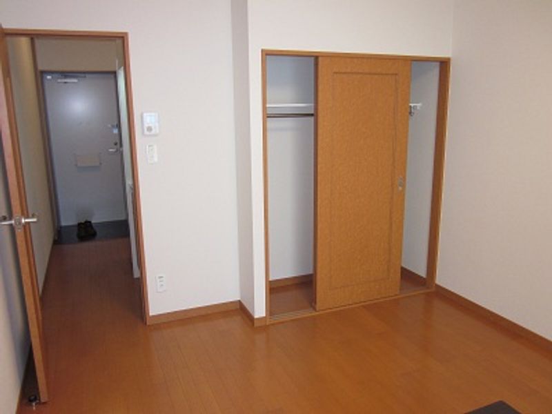 レオパレス琉 居間