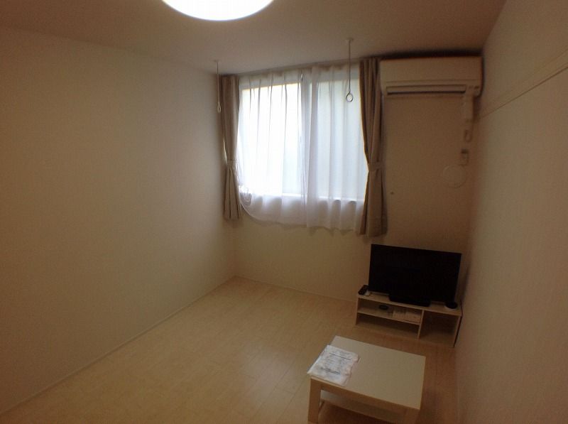 クレイノ西調布 居間