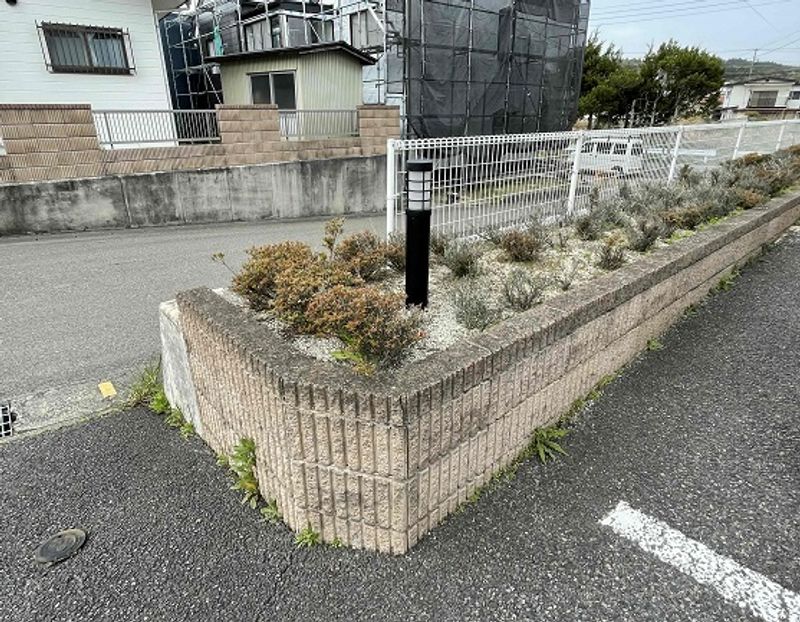 レオパレス向原ヒルズ 庭