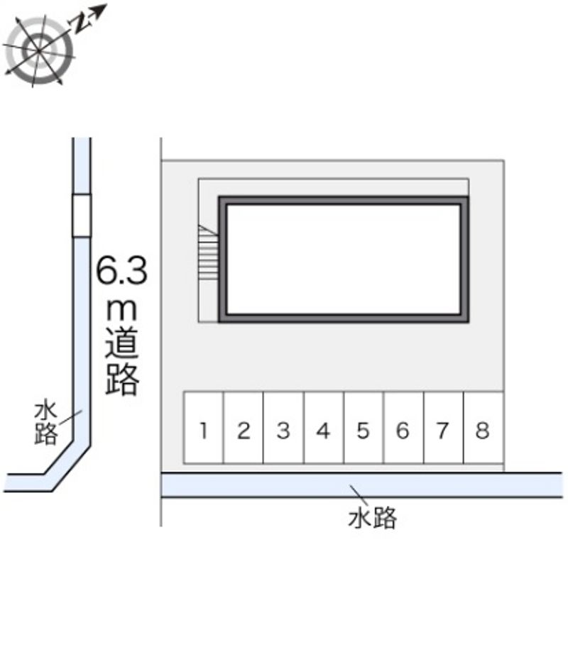 レオパレスルミエール 駐車場