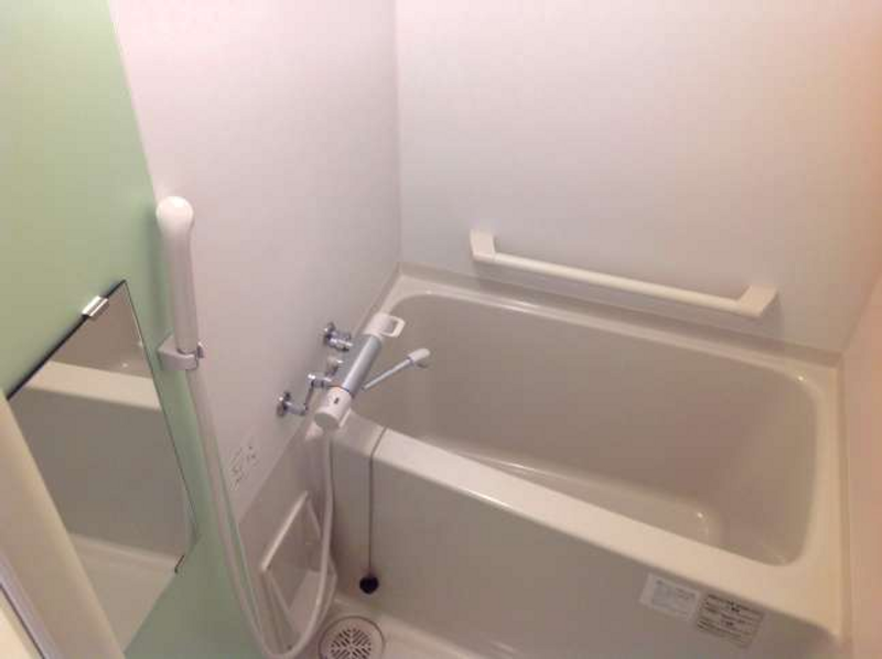 レオネクストｍｉｒａｉｅ　西新 風呂