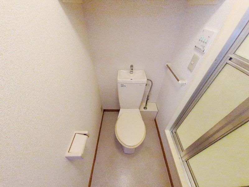 レオパレスエクセル トイレ