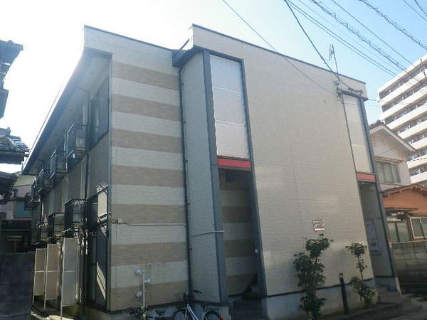 レオパレス芳斉 外観