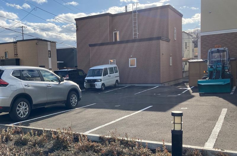 レオパレス新さっぽろⅠ 駐車場