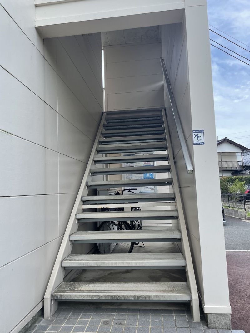 レオパレスポラリス 共用部分