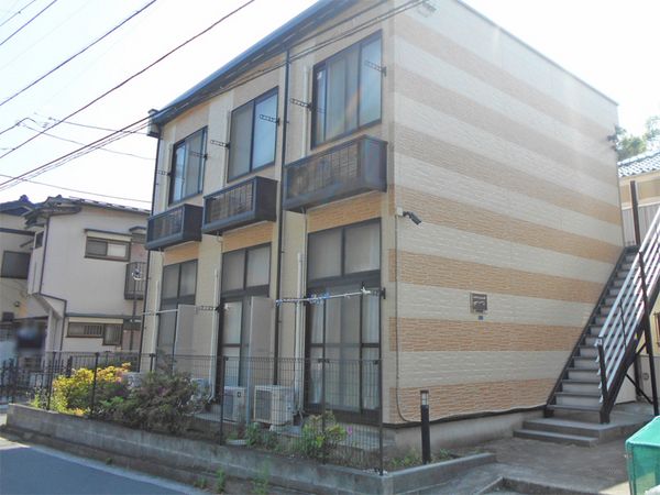 レオパレス雅 外観