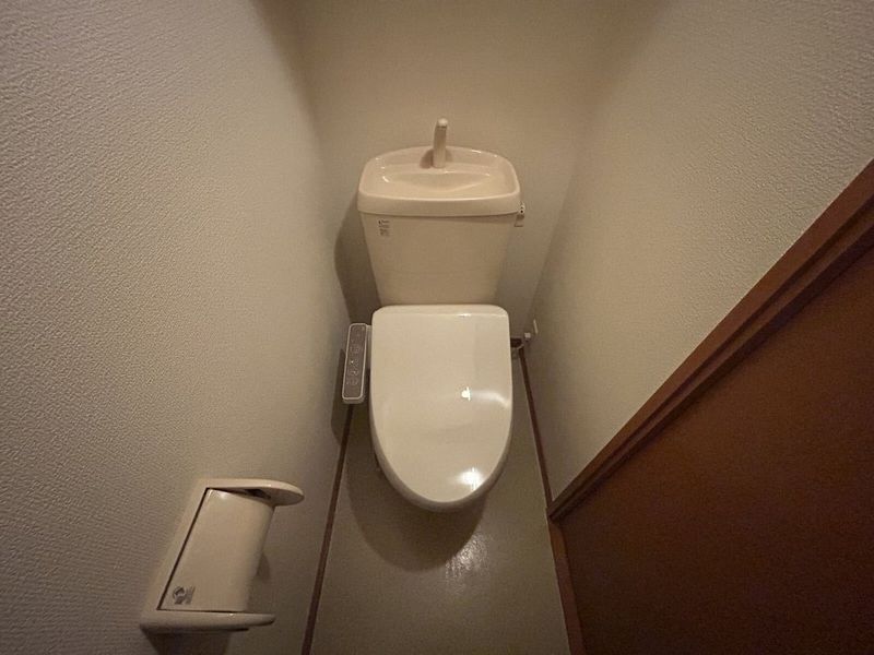 レオパレスｌａｕｒｏ トイレ